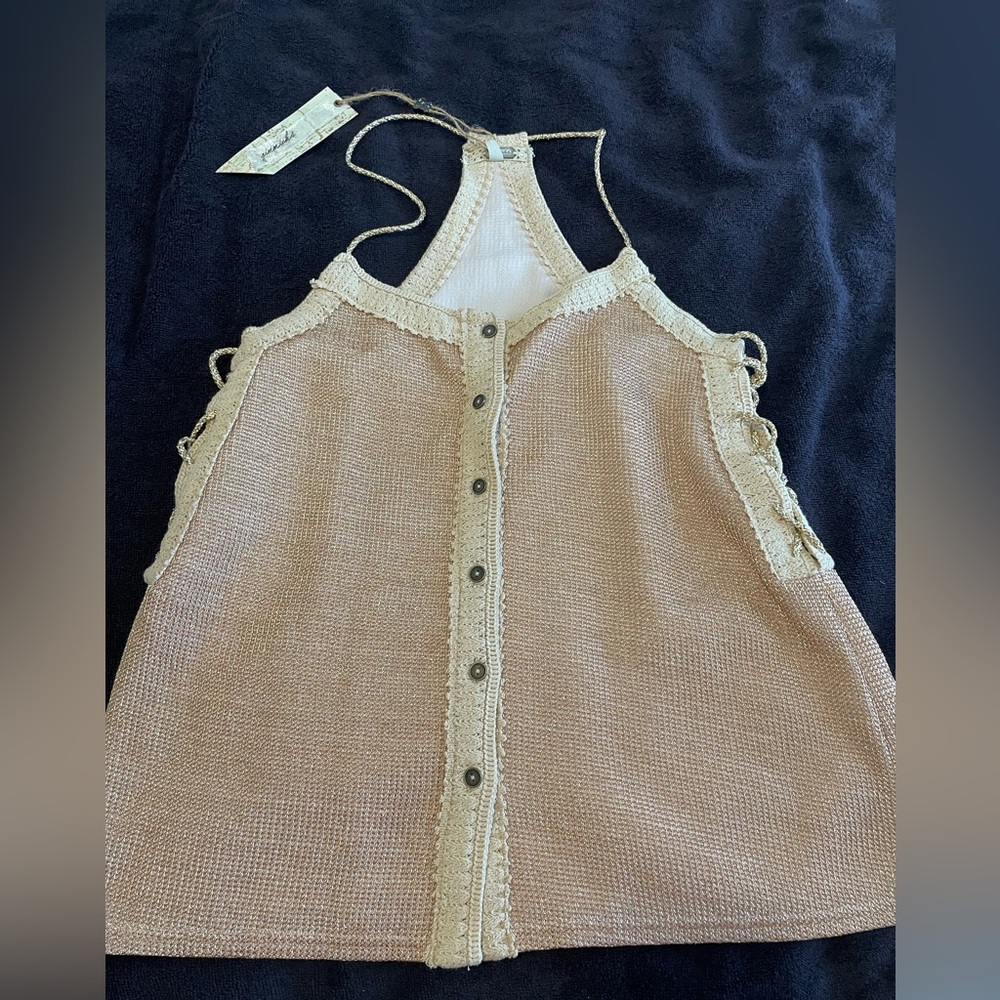 Brand new with tags, size, medium, copper, shiny tank top from buckle